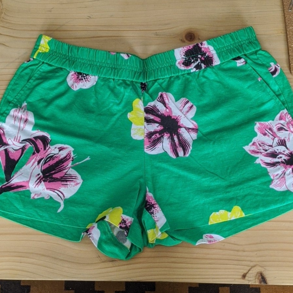 J. Crew 3" Pull-on Short size 8